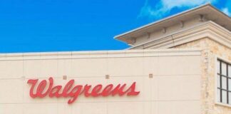 How old do you have to be to work at Walgreens? How old do you have to be to work at Walgreens