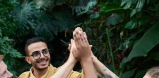 Easy Ways for Businesses to Give Back to Its Community Community